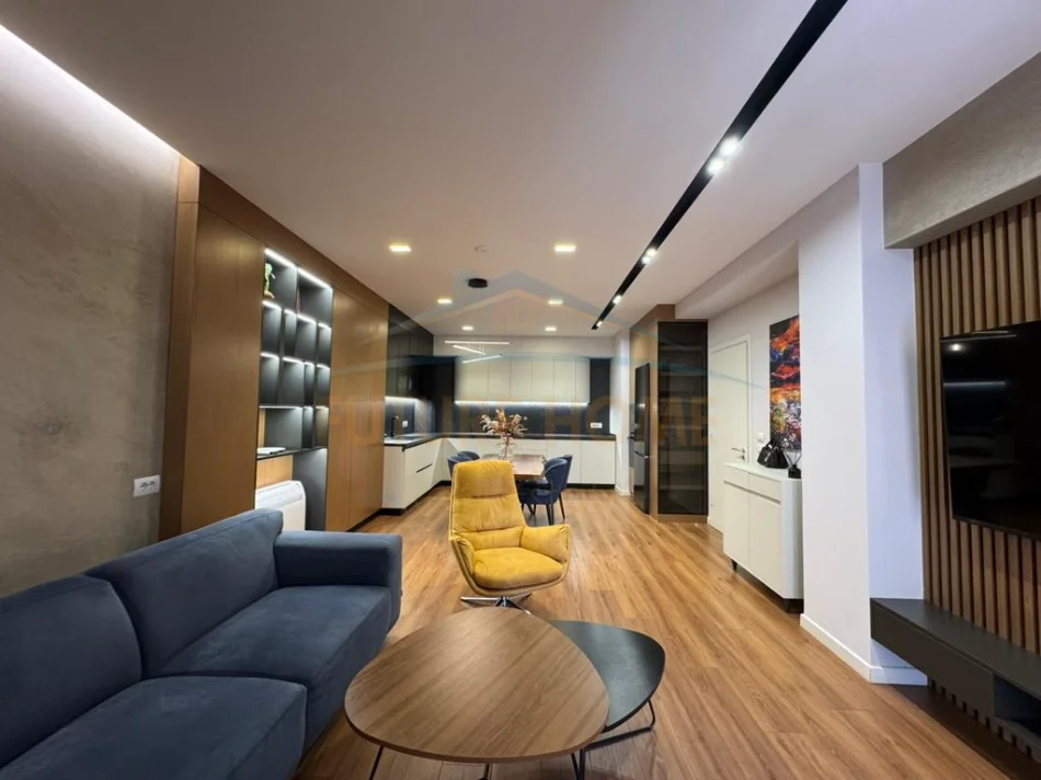 jap me qera apartament 2+1+Ballkon Kati 7, 120 m² 2.000 € (BLLOKU)