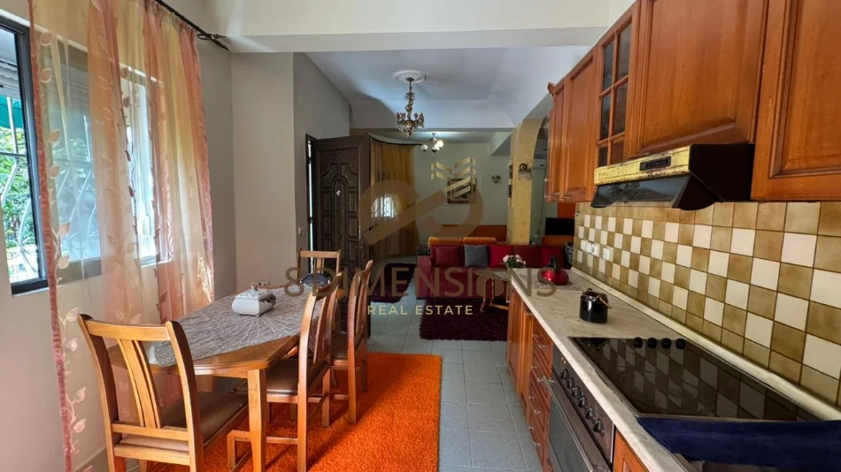 Tirane, shitet apartament 3+1+Ballkon Kati 1, 138 m² 169.000 € (selite)