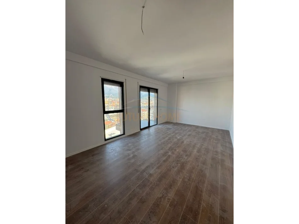Tirane, shitet apartament 2+1 Kati 8, 101 m² 246.000 € (Kompleksi ASL 2)