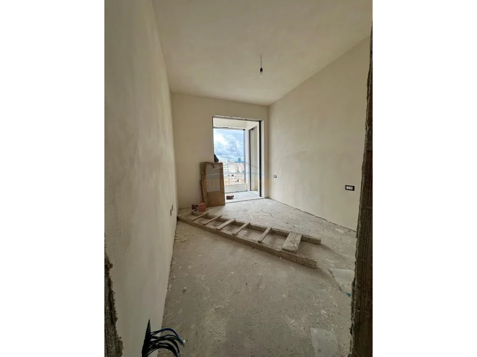 Tirane, shitet apartament 2+1 Kati 6, 81 m² 195.000 € (Ali Demi)