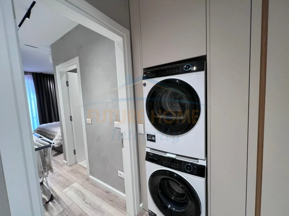 Shitet, Apartament 2+1+2, Rezidenca Erli, Tiranë.