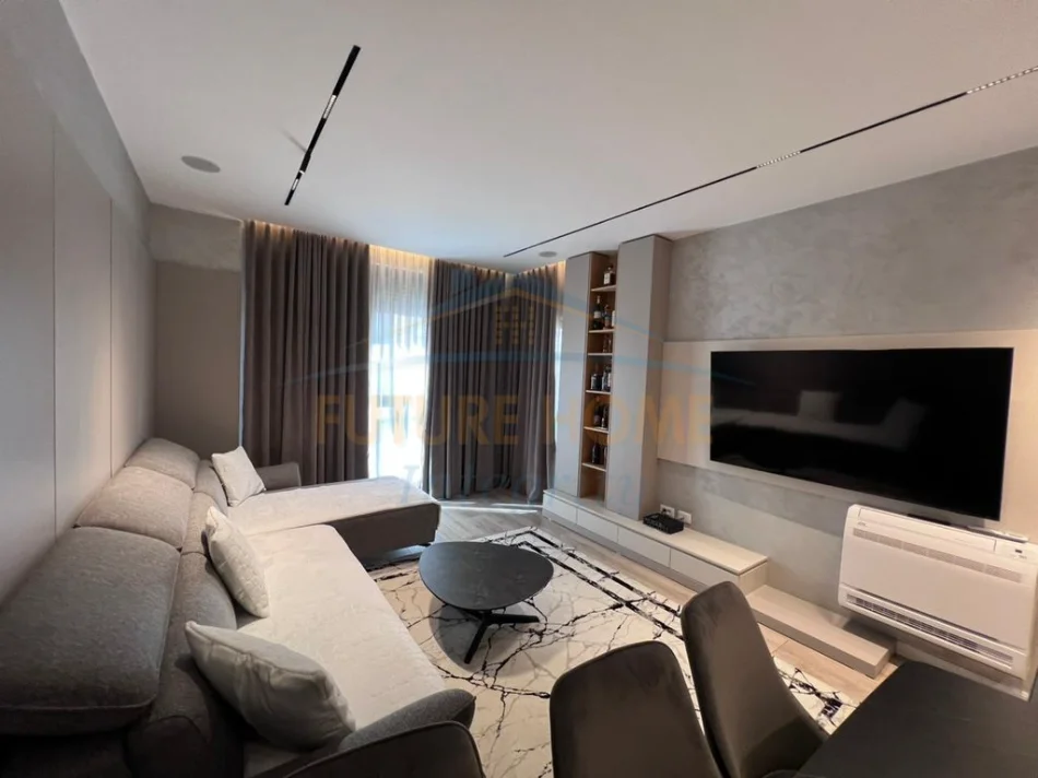 Shitet, Apartament 2+1+2, Rezidenca Erli, Tiranë.