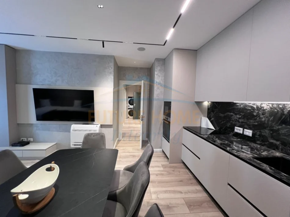 Shitet, Apartament 2+1+2, Rezidenca Erli, Tiranë.