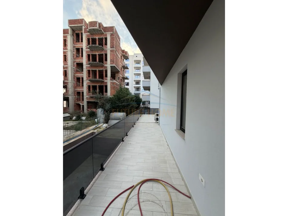 Durres, shitet apartament 1+1 Kati 5, 28 m² 55.000 € 