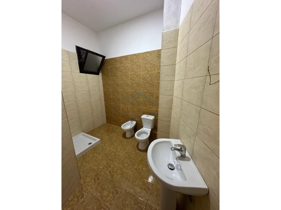 Tirane, shitet apartament 2+1+2  Kati 9, 126 m² 210.000 € (prane ARC Hotel, Unaza e Re.)