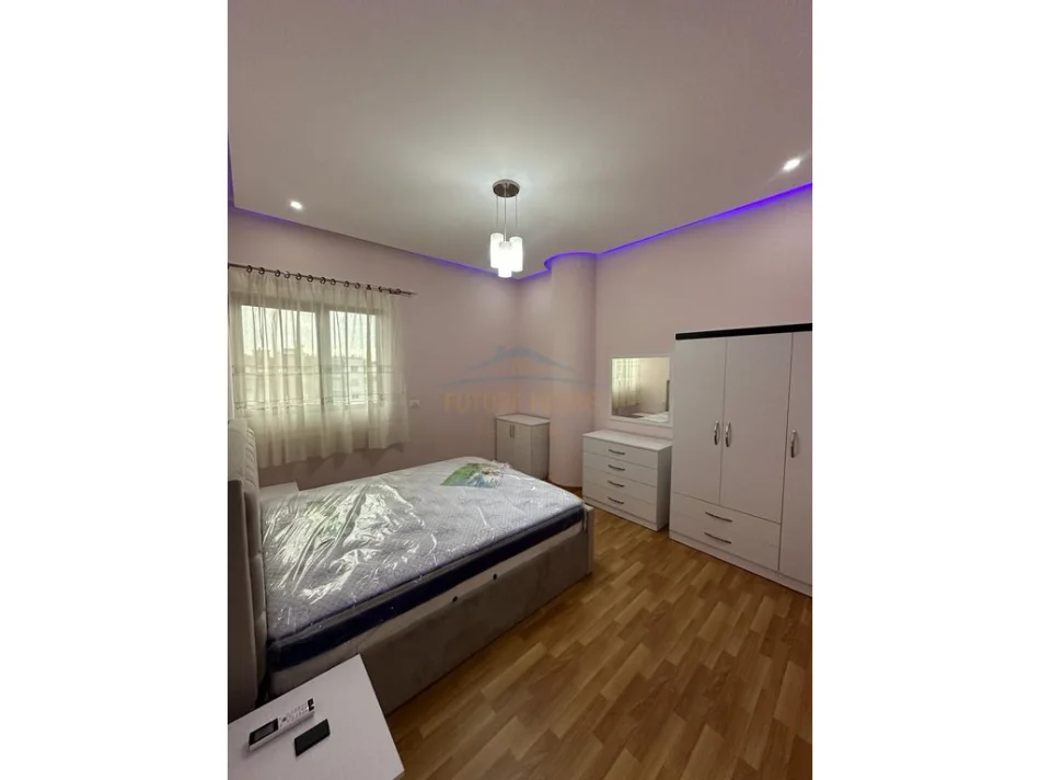 Tirane, shitet apartament 2+1 Kati 8, 126 m² 210.000 € (UNAZA E RE)
