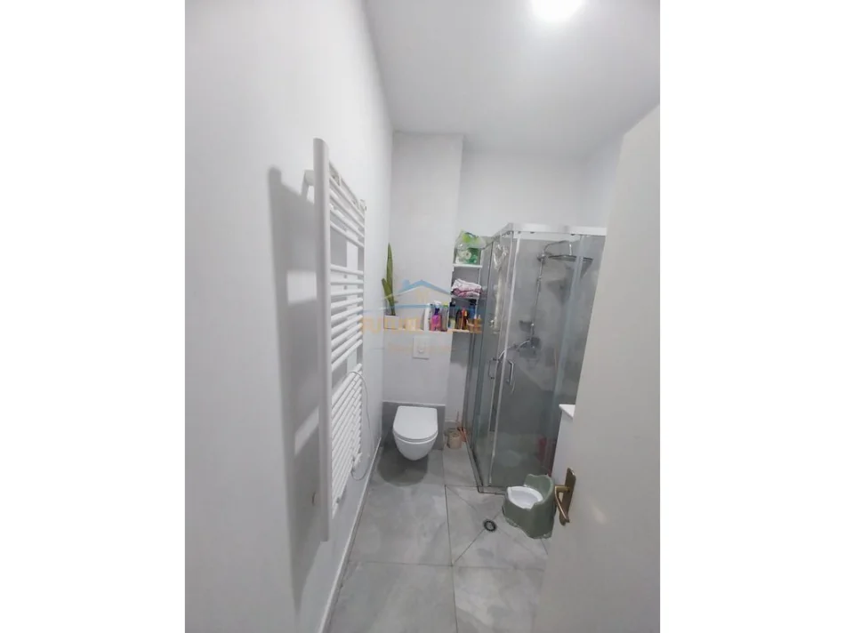 Tirane, shitet apartament 1+1 Kati 6, 65 m² 108.000 € (Yzberisht, prane Nela 6,Tiranë.)