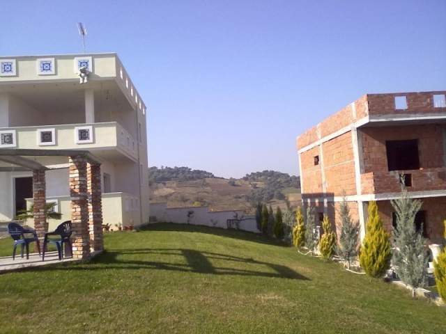 Tirane, shitet Vile 220 m² 158.000 Euro