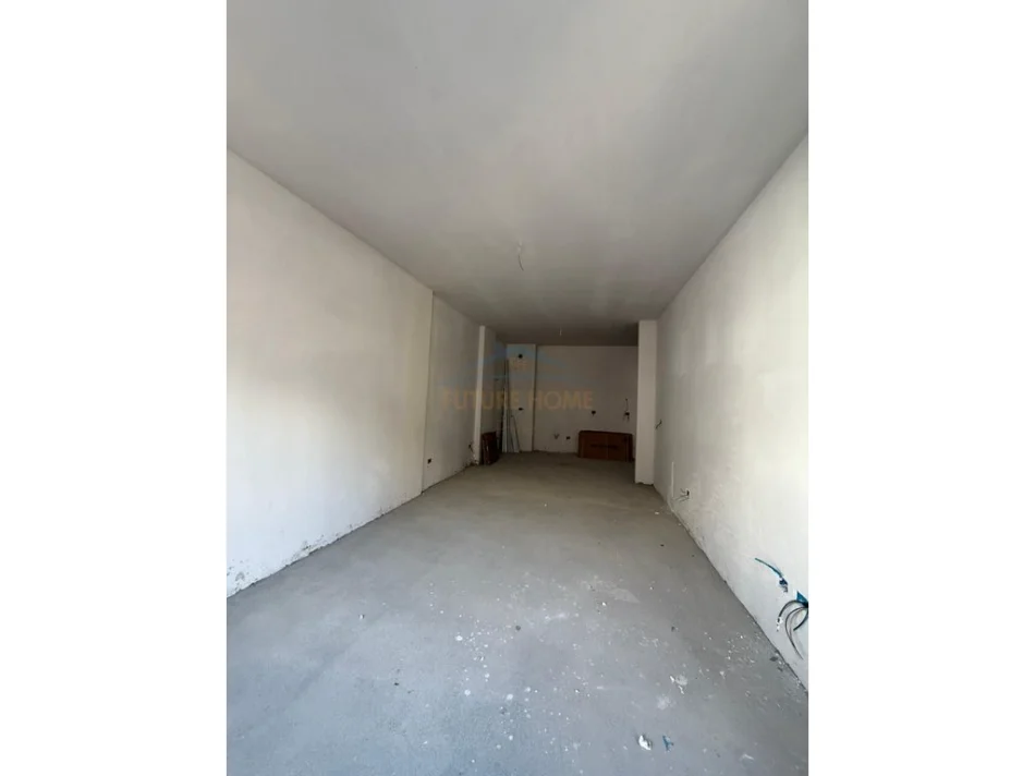 Tirane, shitet apartament 1+1 Kati 5, 64 m² 83.174 € (Paskuqan)