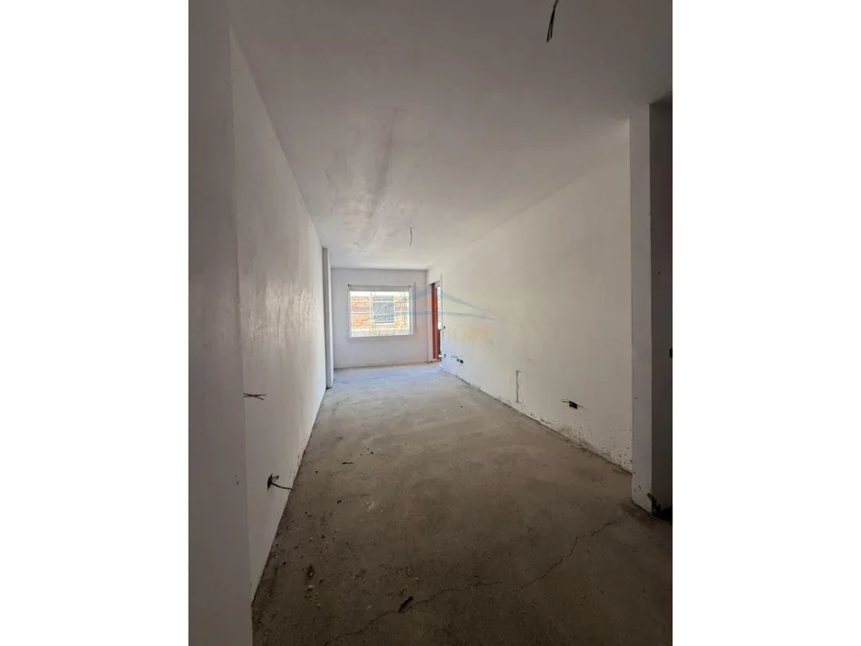 Tirane, shitet apartament 1+1 , 63 m² 83.714 € (PASKUQAN)