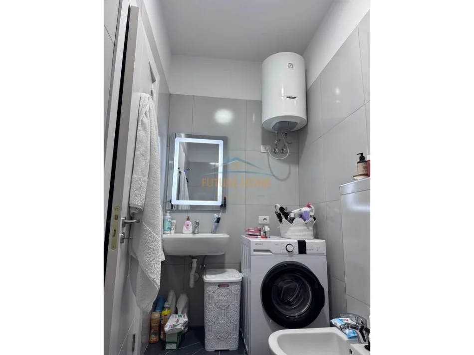 Shqiperi, jepet me qera apartament 1+1 Kati 5, 70 m² 400 € (Paskuqan)