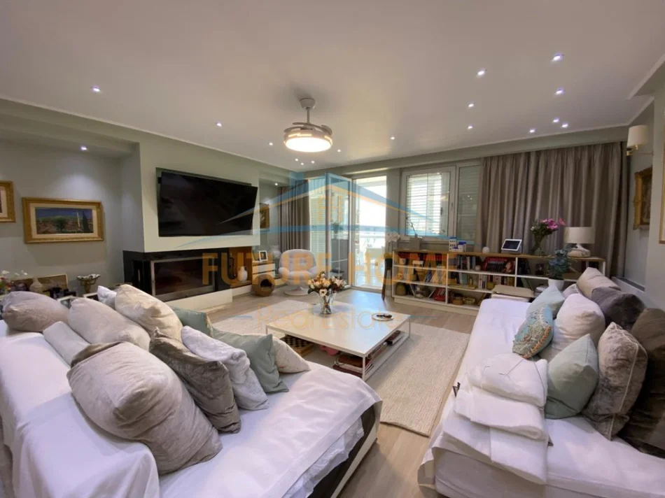 Tirane, shitet apartament 3+1+Ballkon Kati 5, 203 m² 650.000 € 