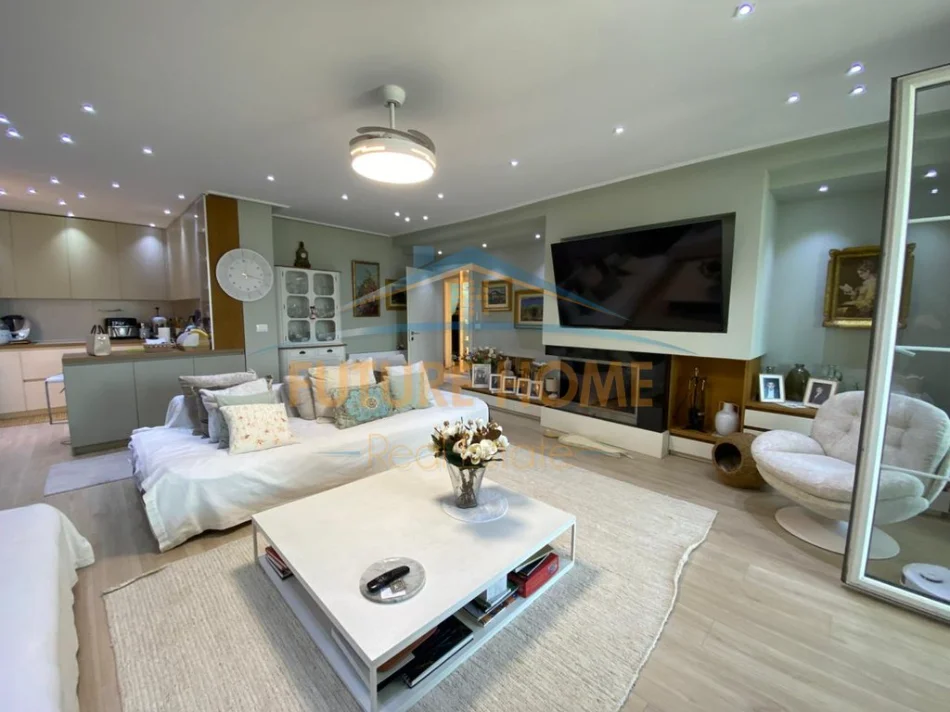 Tirane, shitet apartament 3+1+Ballkon Kati 5, 650.000 € (LIQENI I THATE)
