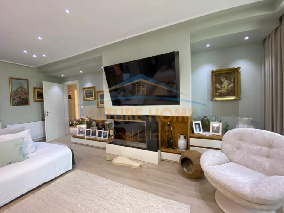 Tirane, shitet apartament 3+1 Kati 5, 203 m² 650.000 € (Liqeni i Thate)