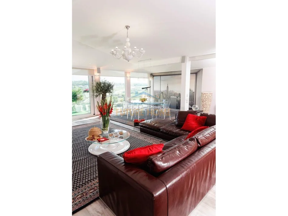 SHITET APARTAMENT 2+1+2 TEK LIQENI I THATE