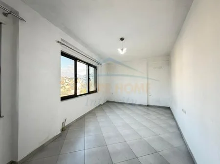 Tirane, shitet apartament 2+1 Kati 4, 106 m² 208.000 € 