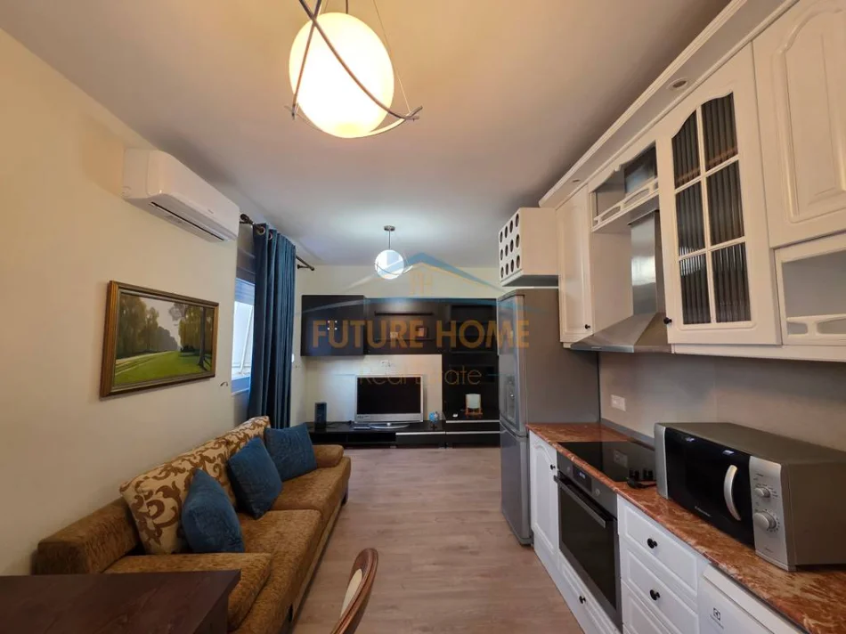 Tirane, jepet me qera apartament 1+1 Kati 6, 65 m² 750 € (rruga e elbasanit)