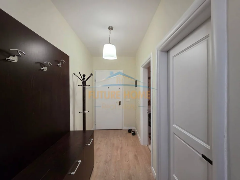 Tirane, jepet me qera apartament 1+1 Kati 6, 65 m² 750 € (Rruga Faik Konica prane Lion Park 1.)