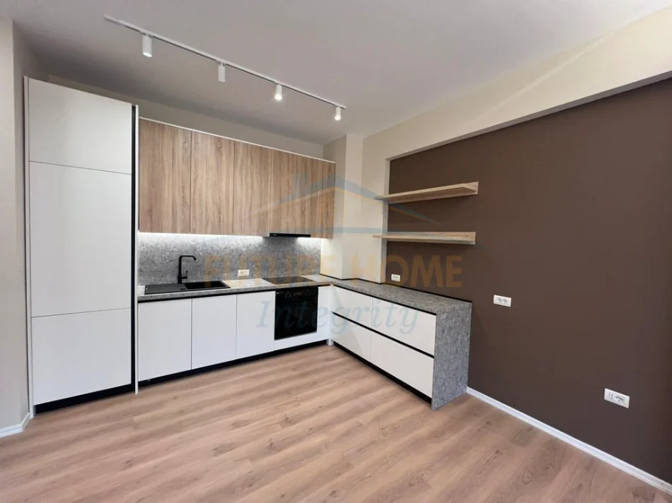 Tirane, jepet me qera apartament 1+1, Kati 6, 64 m² 500 € (Brryli)
