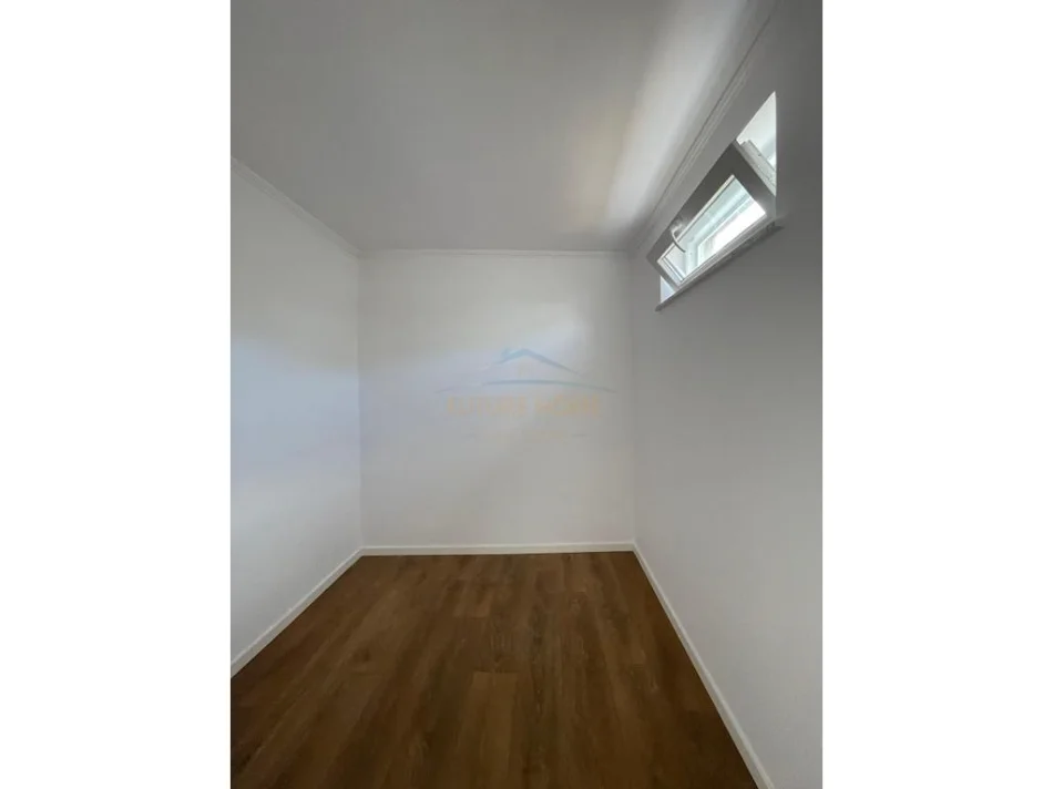 Tirane, shitet apartament 1+1+Garderobe,  Kati 3, 50 m² 120.000 € (Tregu Elektrik)