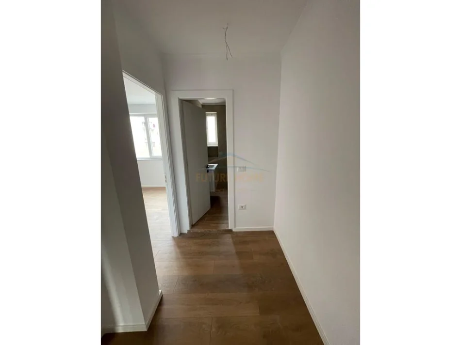 Tirane, shitet apartament 1+1+Ballkon Kati 3, 50 m² 120.000 € (Tregu Elektrik)