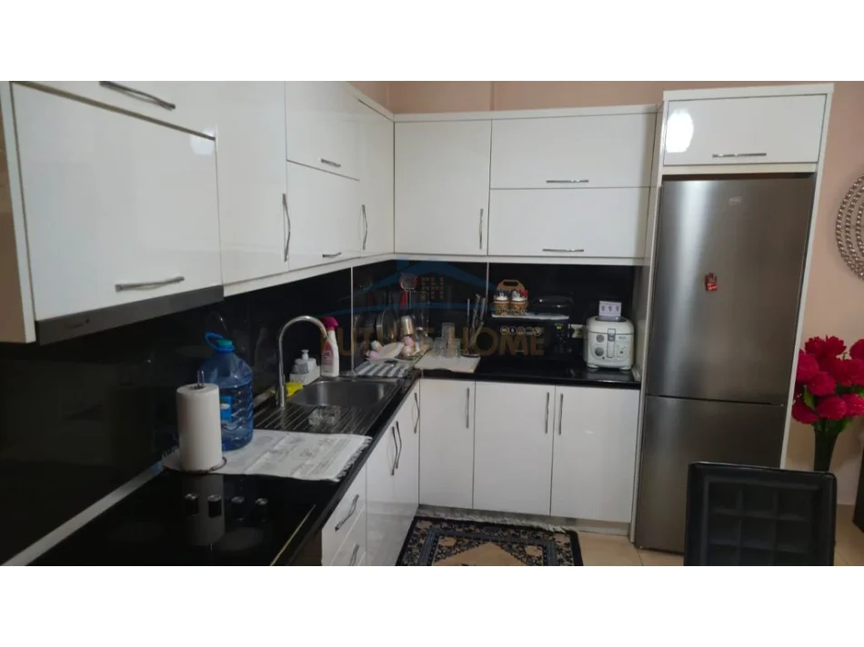 Tirane, shitet apartament 2+1 Kati 2, 88 m² 115.000 € (Besim Alla)