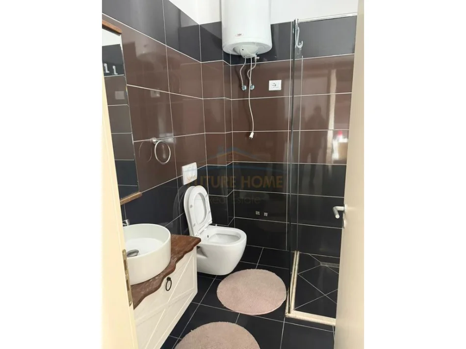 Gjiri Lalezit | Hamallaj, shitet apartament 2+1+Ballkon Kati 0, 60 m² 290.000 € (Gjiri i Lalzit)