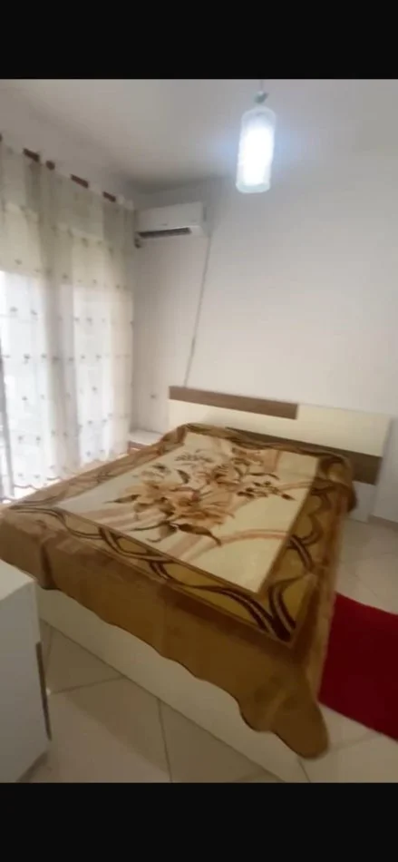 Tirane, jepet me qera apartament 2+1+Ballkon Kati 3, 84 m² 450 € (don bosko)