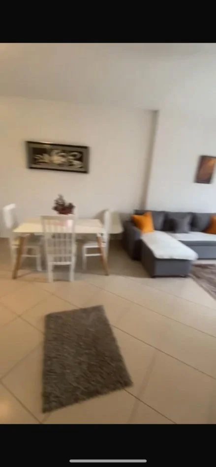 Tirane, jepet me qera apartament 2+1+Ballkon Kati 3, 84 m² 450 € (don bosko)