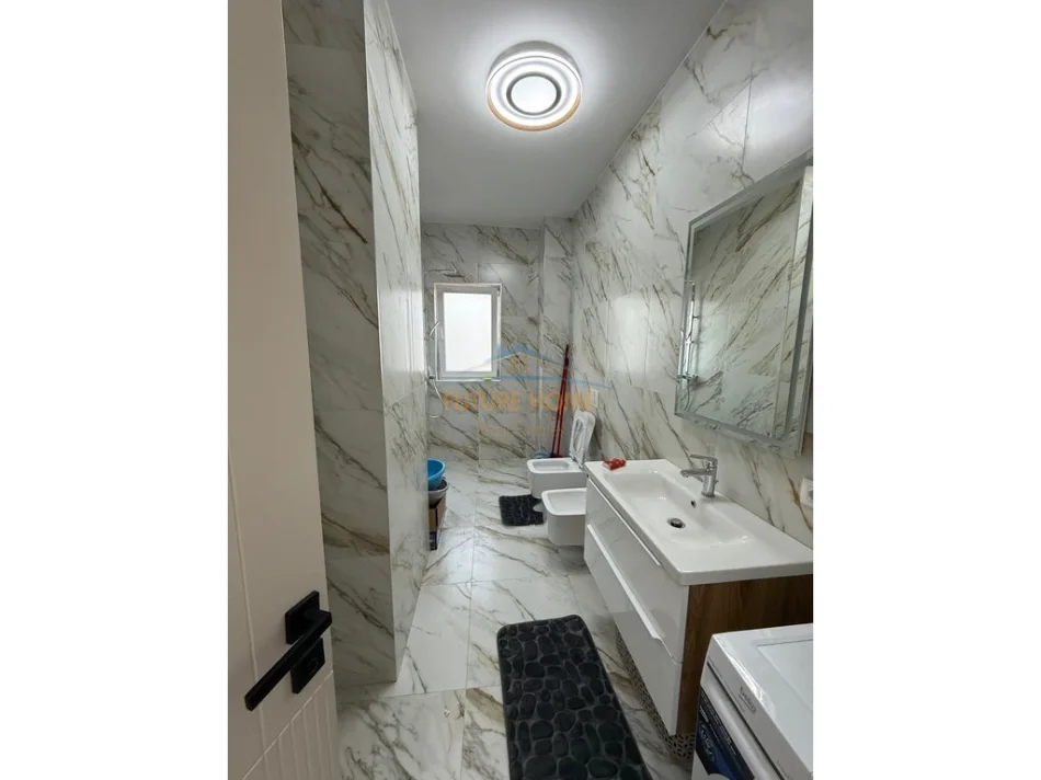 Tirane, jepet me qera apartament 1+1 Kati 6, 75 m² 850 € (Rruga Odhise Paskali, Pazari i ri)