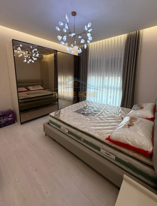 Tirane, jepet me qera apartament 1+1+Ballkon Kati 6, 75 m² 850 € (Rruga Odhise Paskali)