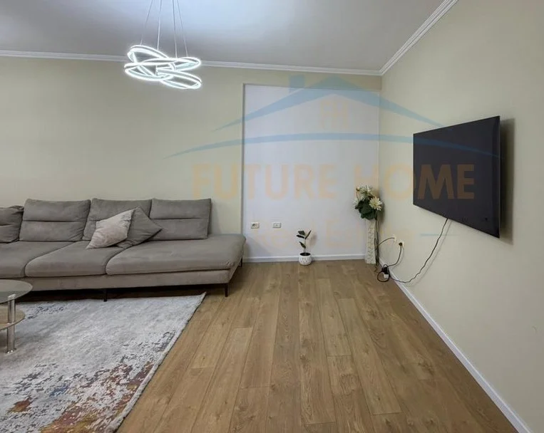 Shitet, Apartament 2+1+2 , Unaza e Re