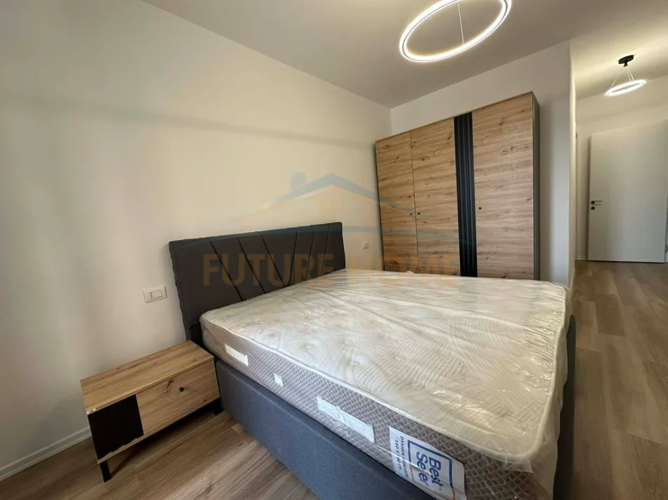 Tirane, jepet me qera apartament 2+1 Kati 2, 115 m² 600 € (Astir)