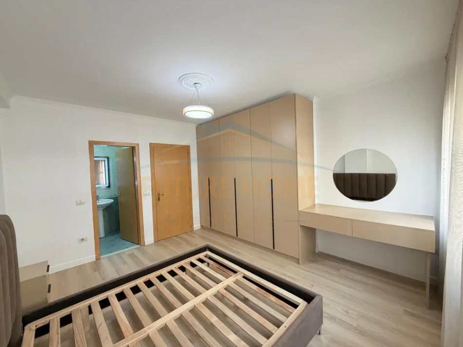 Tirane, shitet apartament 2+1 , 100 m² 163.000 € (Grand Gallery)