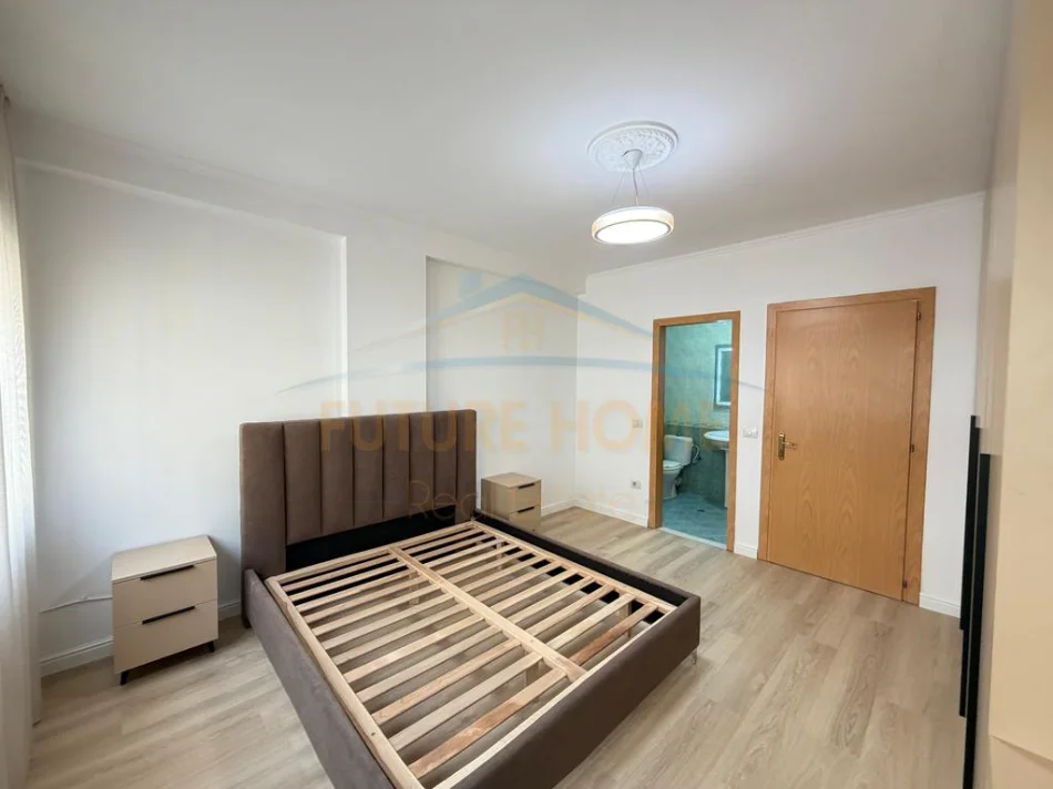 Tirane, shitet apartament 2+1+Aneks+Ballkon Kati 3, 100 m² 163.000 € (YZBERISHT)