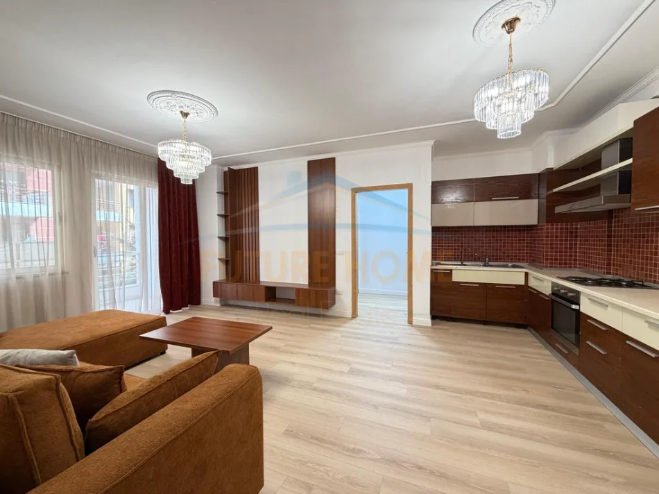 Tirane, shitet apartament 2+1 , 100 m² 163.000 € (Grand Gallery)