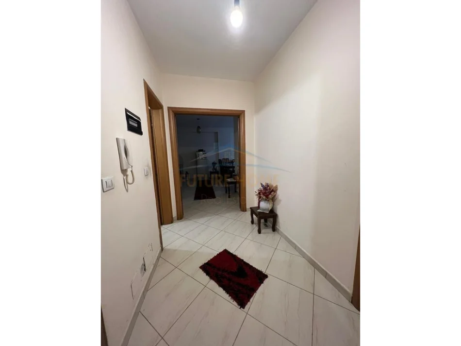 Tirane, shitet apartament 2+1+Ballkon Kati 1, 100 m² 165.000 € (Astir)