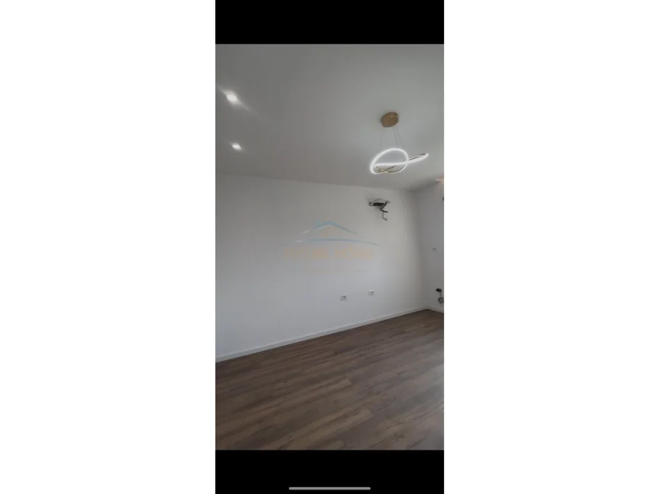 Tirane, shitet apartament 1+1 Kati 5, 68 m² 158.000 € (Shiten 2 apartamente tek Ish Restorant Durresi)