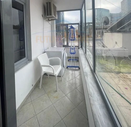 Tirane, jepet me qera apartament 2+1 Kati 3, 108 m² 1.000 € (Tirane)