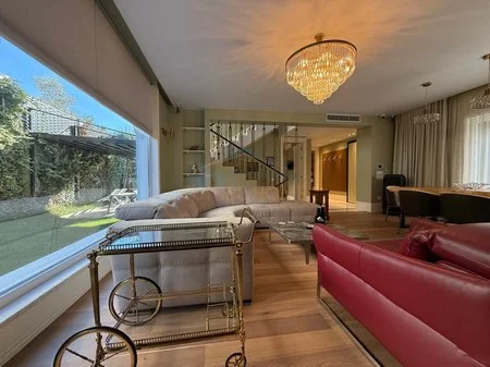 Tirane, shitet Vile 4- Katshe, 383 m² 1.380.000 € (TEG, White House Residence)