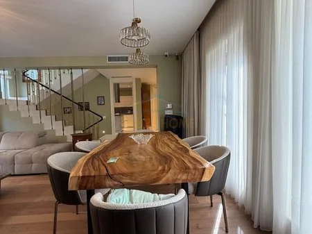 Tirane, shitet Vile 4- Katshe, 383 m² 1.380.000 € (TEG, White House Residence)