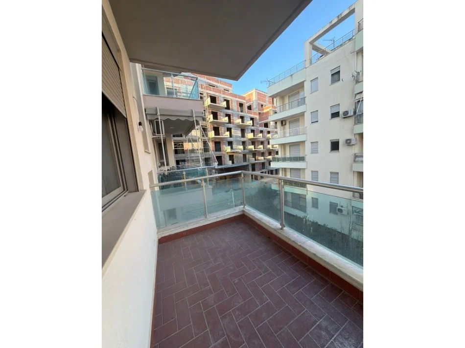 Durres, shitet apartament 1+1+Ballkon Kati 4, 58 m² 82.000 € 
