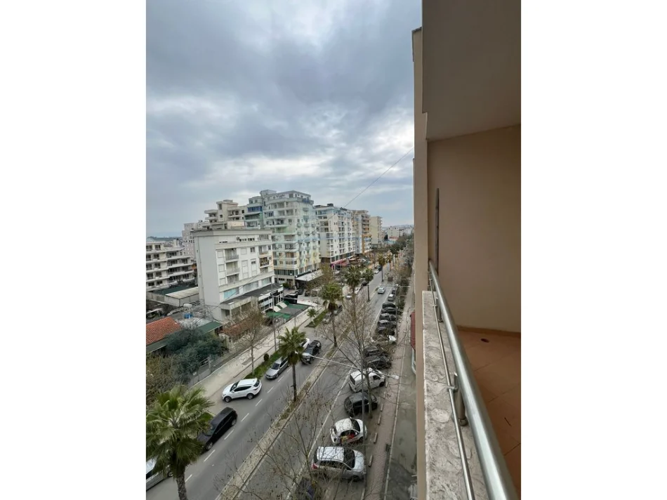 Durres, shitet apartament 1+1 Kati 5, 85 m² 170.000 € (Plazh, Durrës)