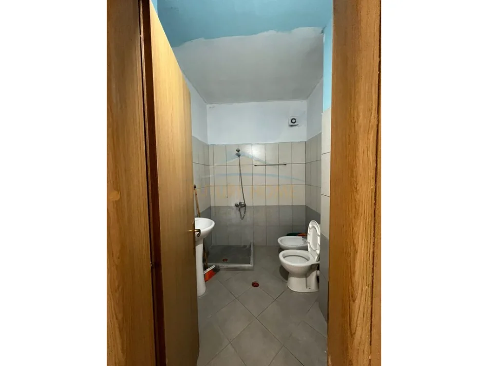 Durres, shitet apartament 1+1 Kati 5, 85 m² 170.000 € (Plazh, Durrës)
