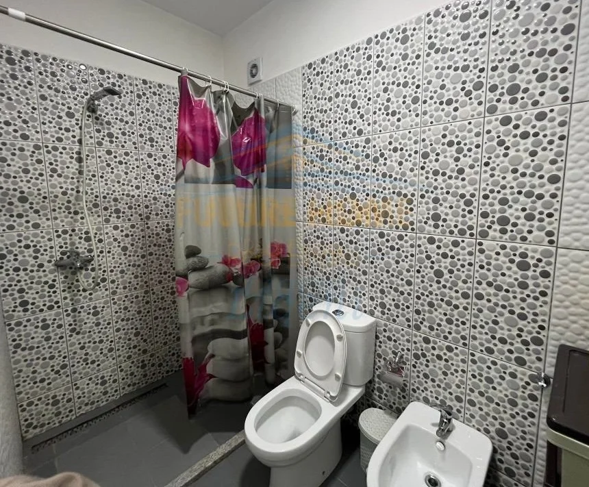 Tirane, shes apartament 2+1+Ballkon Kati 8, 87 m² 140.000 € (unaza e re)