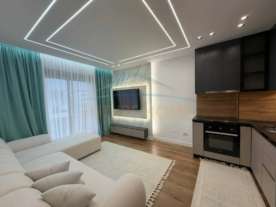 Tirane, shitet apartament 1+1 Kati 8, 58 m² 125.000 € (Pranë Kafe Harli dhe shumë afër Rotondos)