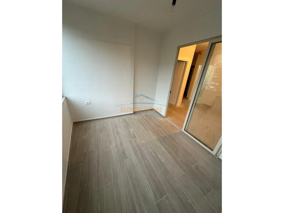 Tirane, shitet apartament 2+1 Kati 4, 60 m² 85.000 € (Rruga e Thesarit, Fresk)