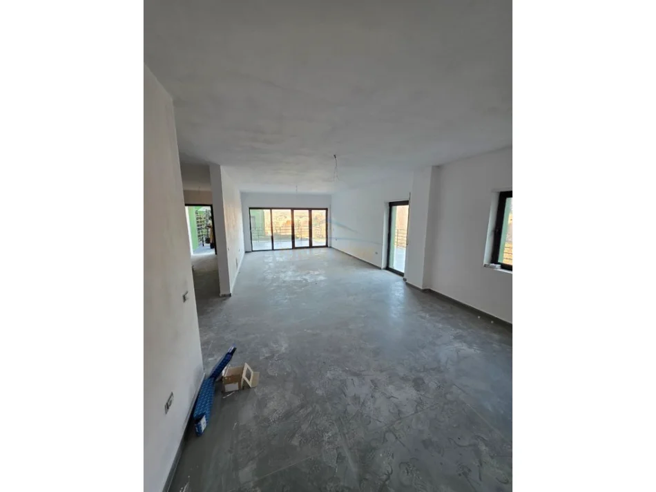 Tirane, shitet apartament duplex Dublex Kati 2, 187 m² 480.000 € (Kodra e Diellit)