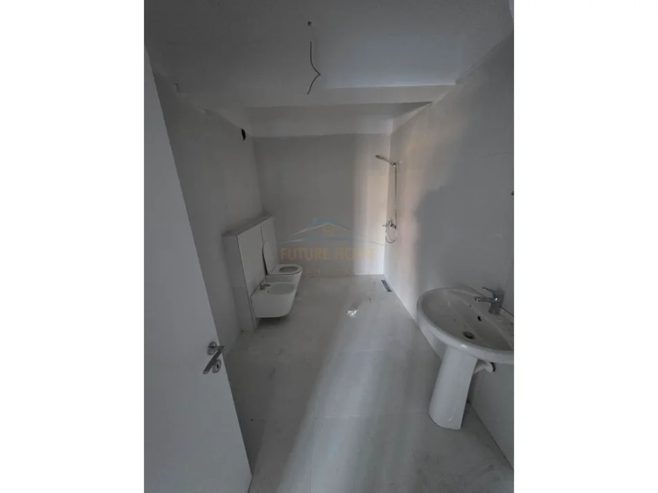 Tirane, shitet apartament duplex Dublex Kati 2, 187 m² 480.000 € (Kodra e Diellit)