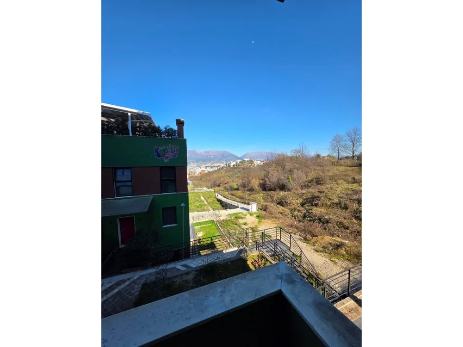 Tirane, shitet apartament duplex Dublex Kati 2, 187 m² 480.000 € (Kodra e Diellit)